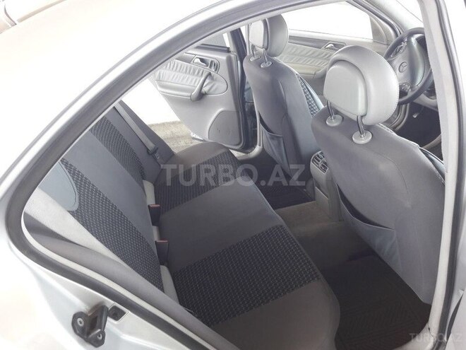 Mercedes C 240 2001, 101,000 km - 2.4 л - Bakı