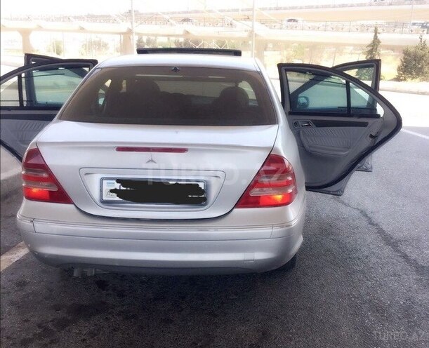 Mercedes C 240 2001, 101,000 km - 2.4 л - Bakı
