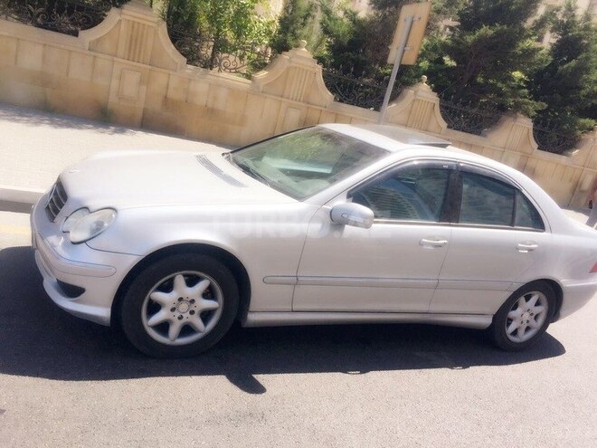 Mercedes C 240 2001, 101,000 km - 2.4 л - Bakı