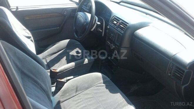 Opel Astra 1995, 270,000 km - 2.0 l - Sumqayıt