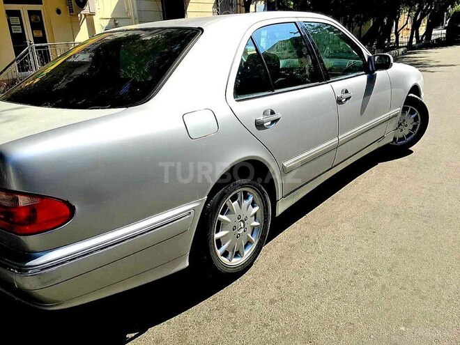 Mercedes E 200 2000, 122,844 km - 2.0 l - Bakı