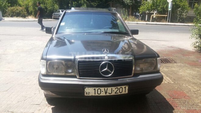 Mercedes 190 1992, 240,000 km - 2.0 l - Bakı