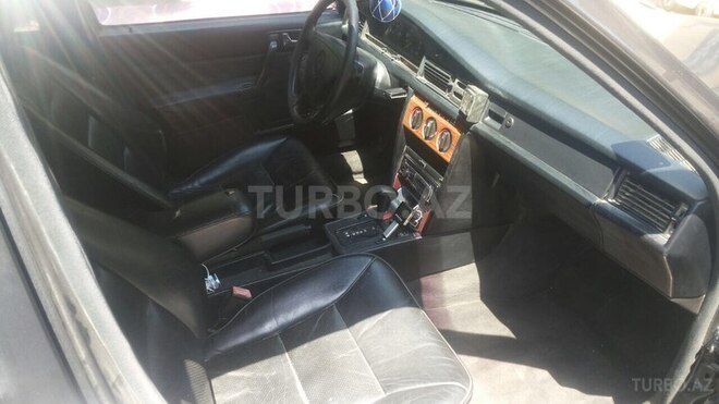 Mercedes 190 1992, 240,000 km - 2.0 l - Bakı