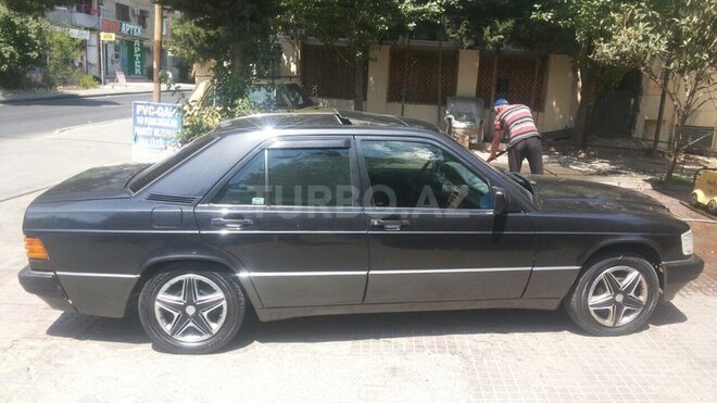 Mercedes 190 1992, 240,000 km - 2.0 l - Bakı