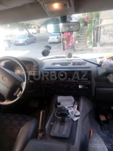 Land Rover Discovery 1997, 175,000 km - 2.5 l - Bakı