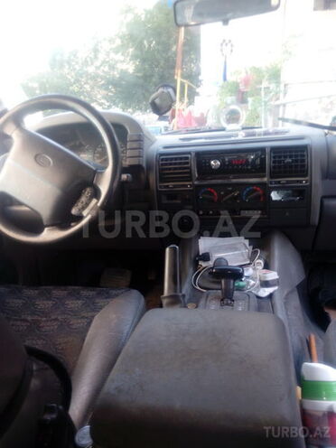 Land Rover Discovery 1997, 175,000 km - 2.5 l - Bakı