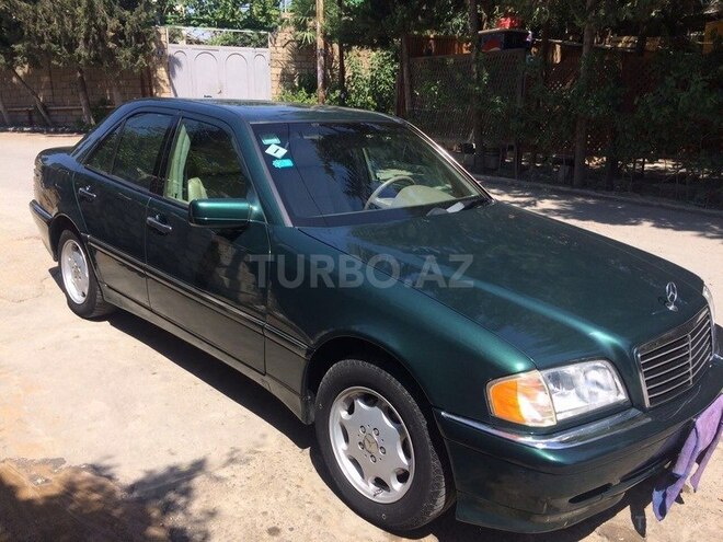 Mercedes C 230 2000, 240,000 km - 2.3 l - Bakı