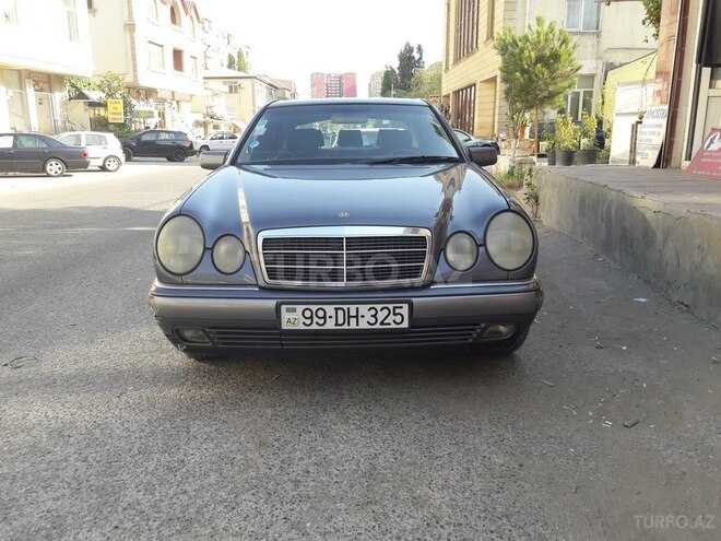 Mercedes E 220 1998, 223,000 km - 2.2 l - Bakı