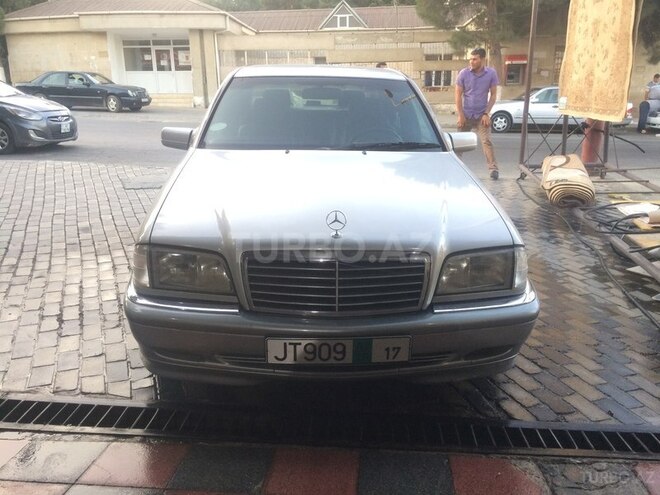 Mercedes C 240 2000, 228,000 km - 2.4 l - Bakı