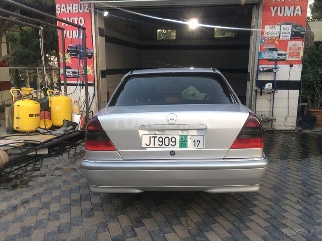 Mercedes C 240 2000, 228,000 km - 2.4 l - Bakı