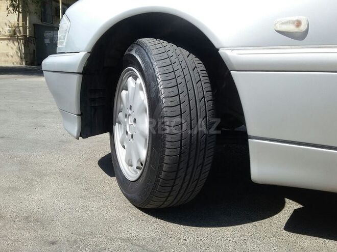 Mercedes C 200 1997, 262,500 km - 2.0 л - Bakı
