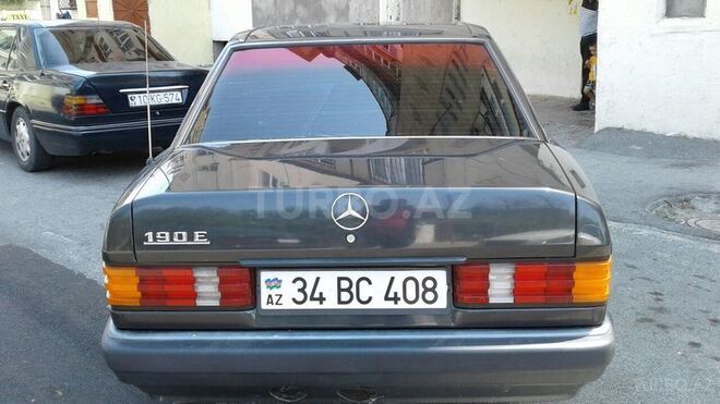 Mercedes E 180 1991, 442,000 km - 2.0 l - Bakı