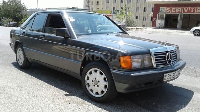 Mercedes E 180 1991, 442,000 km - 2.0 l - Bakı