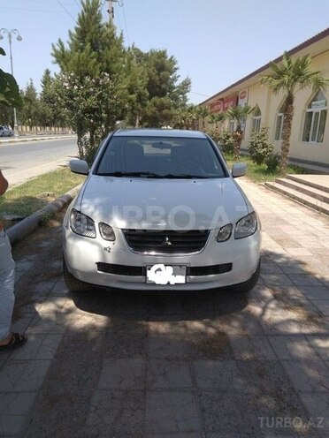 Mitsubishi Airtrek 2003, 182,000 km - 2.0 l - Zərdab