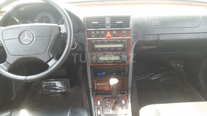 Mercedes C 240 2000, 254,000 km - 2.4 l - Bakı