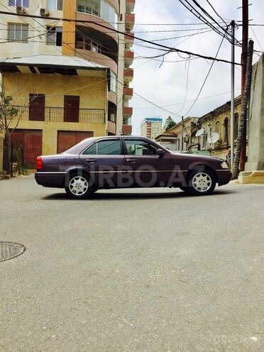 Mercedes C 180 1995, 245,000 km - 1.8 l - Bakı