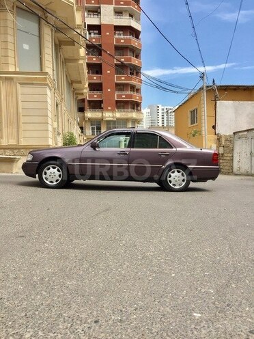 Mercedes C 180 1995, 245,000 km - 1.8 l - Bakı