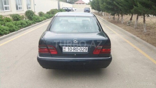 Mercedes E 300 1996, 267,000 km - 3.0 l - Sumqayıt