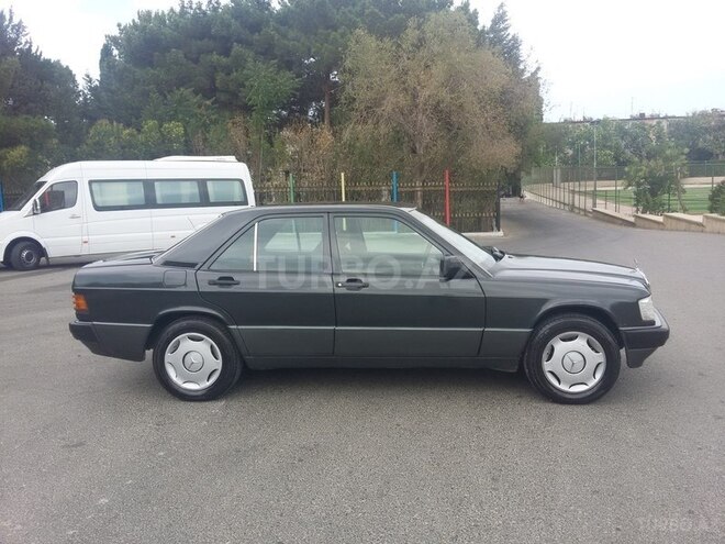 Mercedes 190 1993, 290,000 km - 2.0 л - Bakı