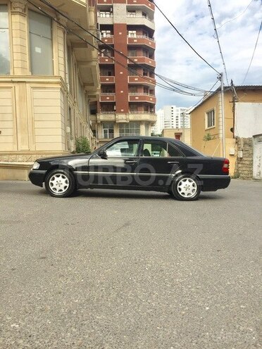 Mercedes C 180 1995, 280,000 km - 1.8 l - Bakı