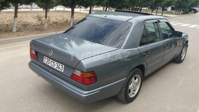 Mercedes E 200 1989, 257,000 km - 2.0 l - Sumqayıt