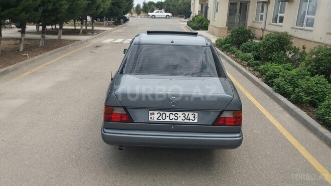 Mercedes E 200 1989, 257,000 km - 2.0 l - Sumqayıt