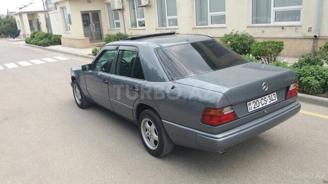Mercedes E 200 1989, 257,000 km - 2.0 l - Sumqayıt
