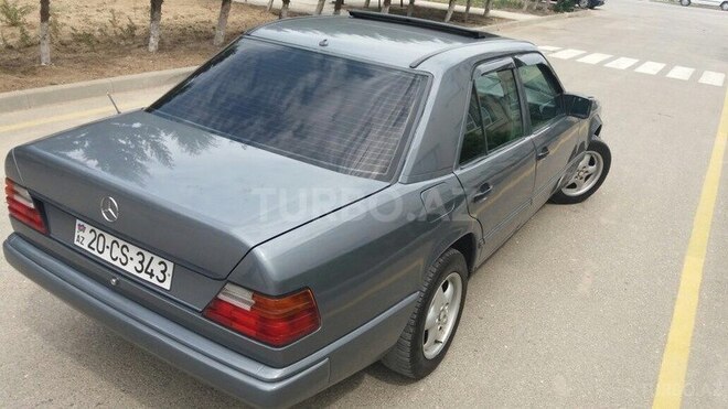 Mercedes E 200 1989, 257,000 km - 2.0 l - Sumqayıt