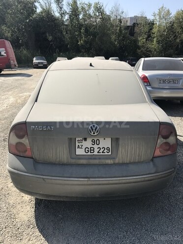 Volkswagen Passat 2002, 150,000 km - 2.4 l - Bakı