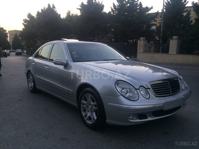 Mercedes E 240 2002, 292,400 km - 2.6 l - Bakı