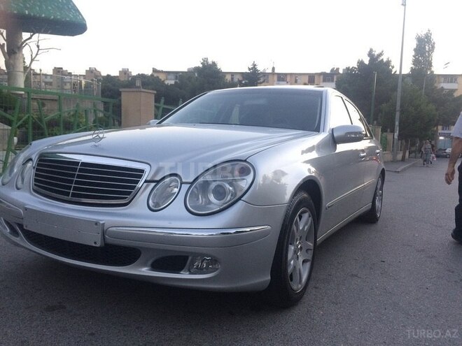 Mercedes E 240 2002, 292,400 km - 2.6 l - Bakı