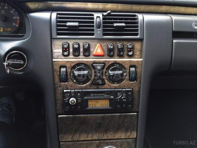 Mercedes E 280 2000, 208,950 km - 2.8 l - Bakı