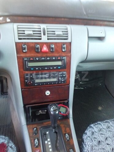 Mercedes E 320 1995, 246,666 km - 3.2 l - İsmayıllı