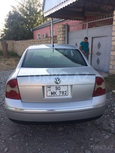 Volkswagen Passat 2003, 167,090 km - 2.0 л - Bərdə
