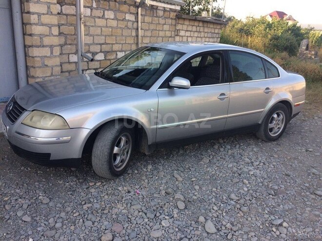 Volkswagen Passat 2003, 167,090 km - 2.0 л - Bərdə