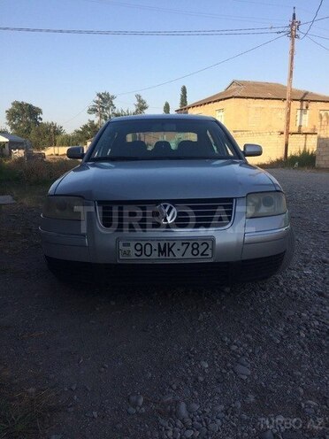 Volkswagen Passat 2003, 167,090 km - 2.0 л - Bərdə