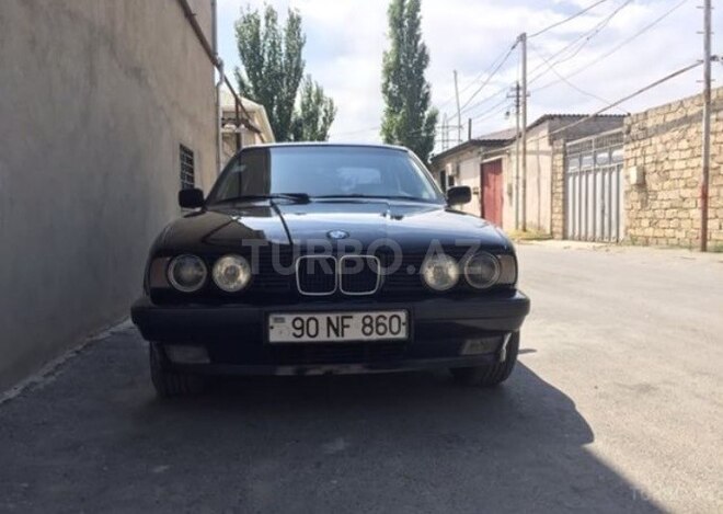 BMW 525 1993, 293,000 km - 2.5 l - Bakı