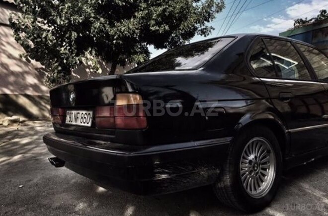 BMW 525 1993, 293,000 km - 2.5 l - Bakı