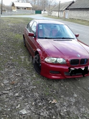 BMW 318 1998, 270,000 km - 1.9 l - Zaqatala
