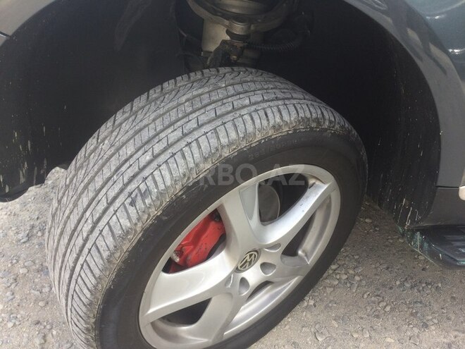 Volkswagen Touareg 2005, 191,000 km - 4.2 л - Bakı