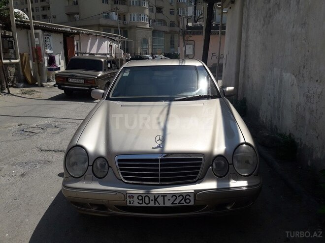 Mercedes E 240 2000, 309,000 km - 2.6 l - Bakı