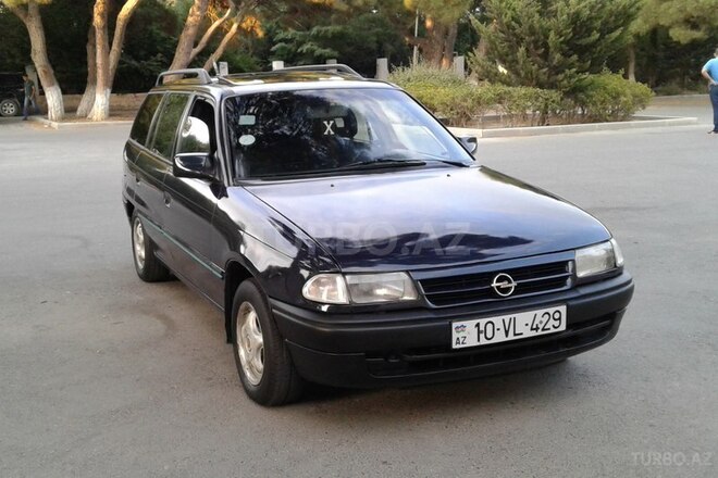 Opel Astra 1993, 300,001 km - 1.6 л - Bakı