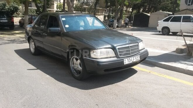 Mercedes C 180 1995, 240,000 km - 1.8 л - Bakı