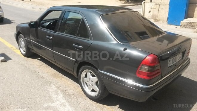 Mercedes C 180 1995, 240,000 km - 1.8 л - Bakı