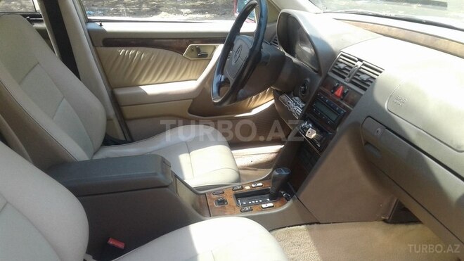 Mercedes C 220 1996, 275,000 km - 2.2 l - Sumqayıt