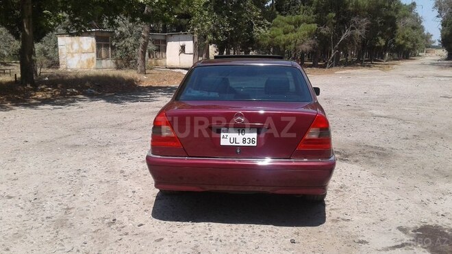 Mercedes C 220 1996, 275,000 km - 2.2 l - Sumqayıt