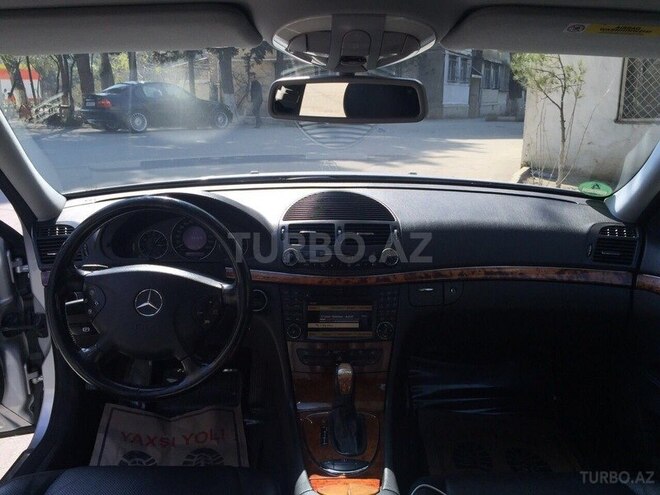 Mercedes E 320 2003, 218,000 km - 3.2 л - Bakı