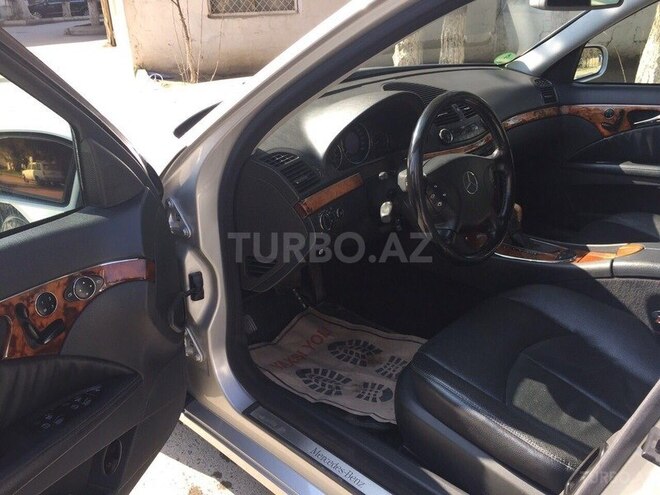 Mercedes E 320 2003, 218,000 km - 3.2 л - Bakı