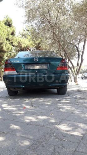 Mercedes C 220 1997, 325,000 km - 2.2 l - Bakı