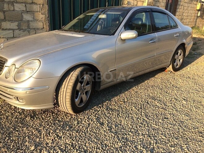 Mercedes E 240 2002, 254,000 km - 2.4 l - Sumqayıt
